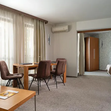 ホテル Boutique Uniqato バンスコ